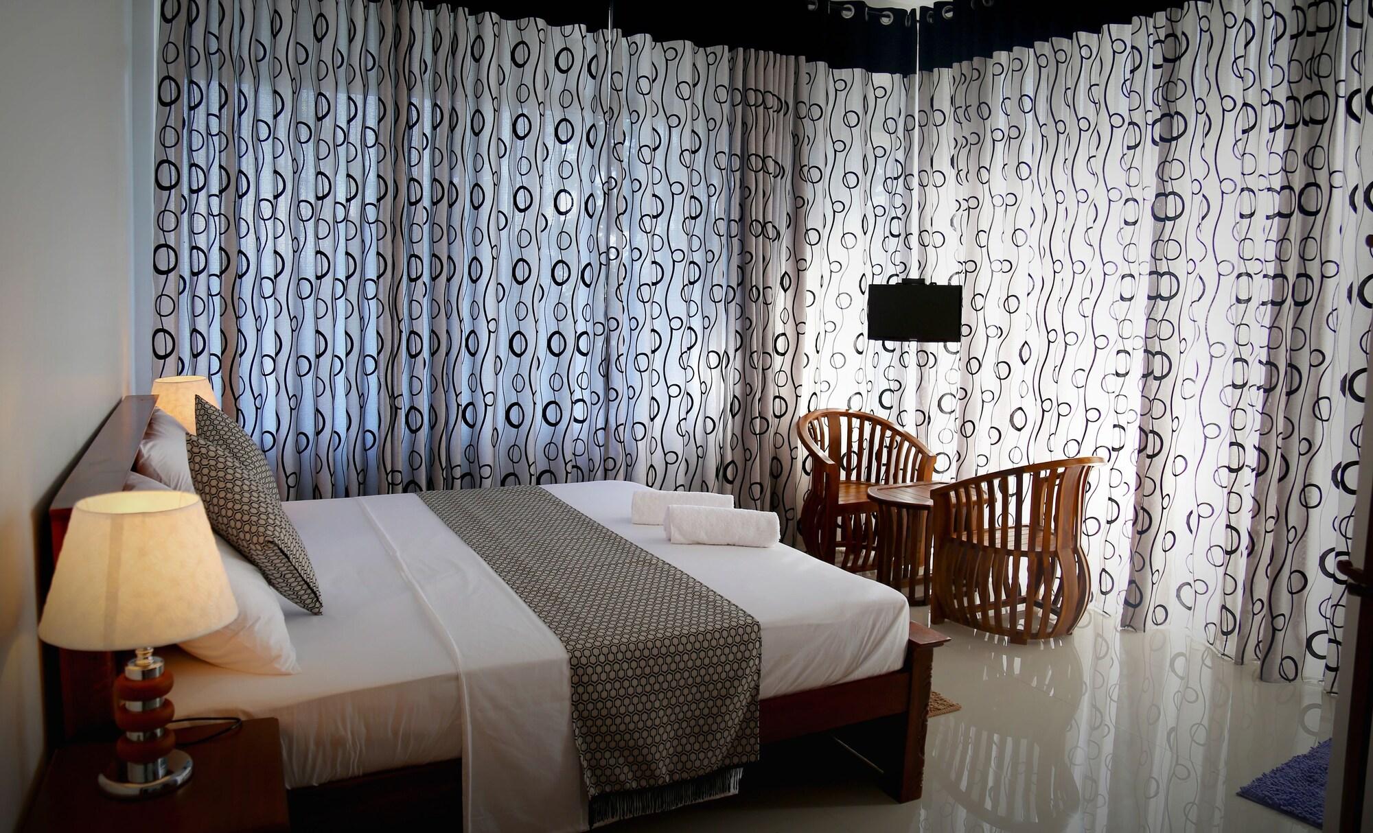 Romance Hills Hotel Kandy Bagian luar foto