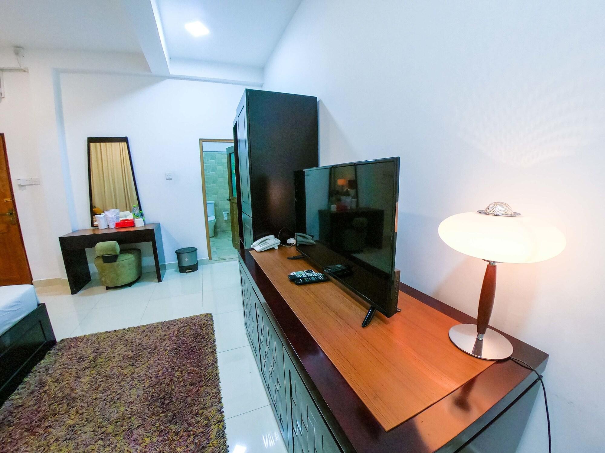 Romance Hills Hotel Kandy Bagian luar foto